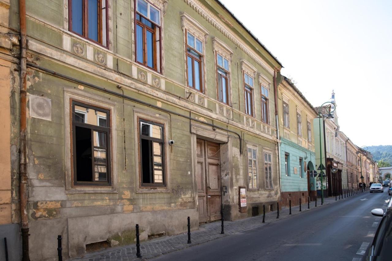 The Bear'S Den In Old City Centre Braşov Exterior foto